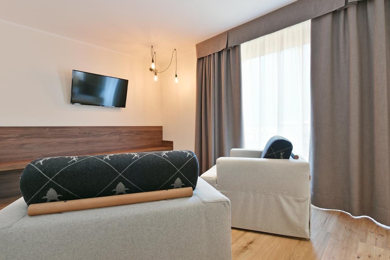 Dolomeet Boutique Hotel 平佐洛 外观 照片